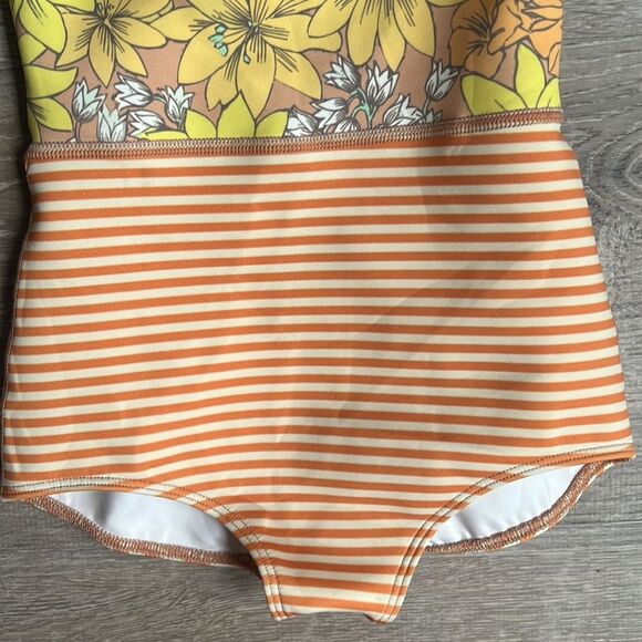 Seea Lido One-Piece Swimsuit - Picture 3 of 7